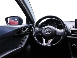 Хетчбэк Mazda 3 2015 года, 1400000 рублей, Красноярск