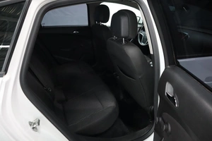 Седан Opel Astra 2013 года, 920000 рублей, Курск