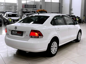 Седан Volkswagen Polo 2011 года, 587000 рублей, Солонцы