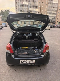 Хетчбэк Toyota Vitz 2009 года, 660000 рублей, Сосновоборск
