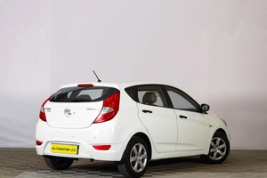 Хетчбэк Hyundai Solaris 2011 года, 949000 рублей, Тюмень