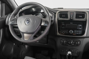 Седан Renault Logan 2017 года, 889000 рублей, Кемерово