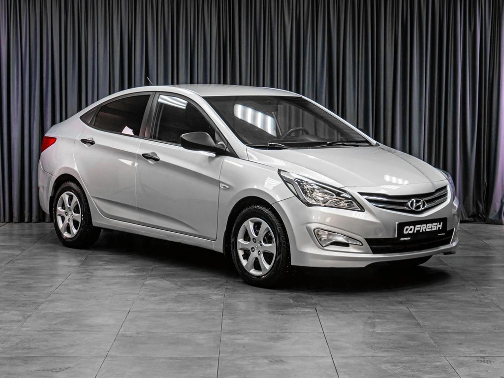 Седан Hyundai Solaris 2014 года, 899000 рублей, Тюмень