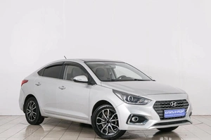 Седан Hyundai Solaris 2018 года, 1259000 рублей, Красноярск