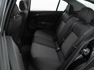 Седан Opel Astra 2013 года, 800050 рублей, Москва