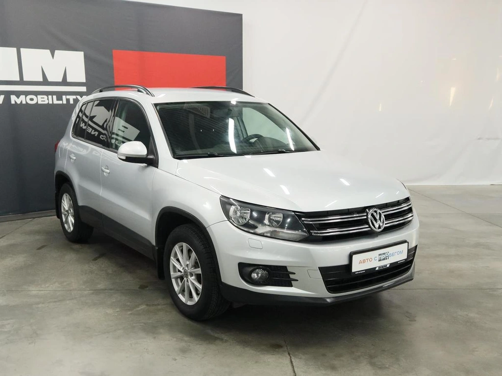 Внедорожник Volkswagen Tiguan 2015 года, 1500000 рублей, Курск