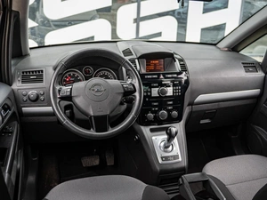 Минивэн Opel Zafira 2011 года, 680000 рублей, Краснодар