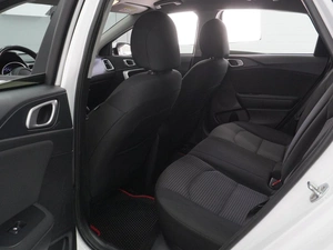 Хетчбэк Kia Ceed 2018 года, 1434000 рублей, Воронеж