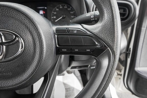 Хетчбэк Toyota Yaris 2020 года, 1289000 рублей, Барнаул