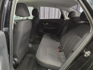 Седан Volkswagen Polo 2015 года, 899000 рублей, Красноярск