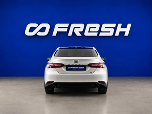 Седан Toyota Camry 2019 года, 2673444 рублей, Москва