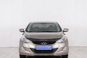 Седан Hyundai Elantra 2012 года, 1019000 рублей, Красноярск