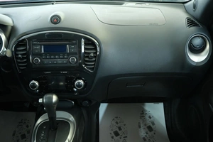 Внедорожник Nissan Juke 2011 года, 1139000 рублей, Омск
