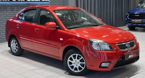 Седан Kia Rio 2009 года, 667000 рублей, Красноярск