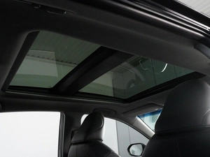 Седан Toyota Camry 2023 года, 3499000 рублей, Красный Пахарь