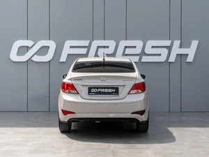 Седан Hyundai Solaris 2015 года, 1310000 рублей, Краснодар