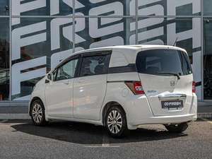 Минивэн Honda Freed 2012 года, 1155000 рублей, Краснодар