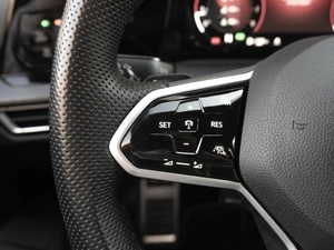 Хетчбэк Volkswagen Golf GTI 2020 года, 3649000 рублей, Саратов
