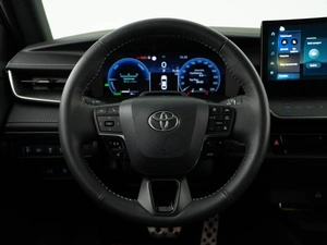 Седан Toyota Camry 2025 года, 4628888 рублей, Москва