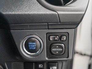 Седан Toyota Corolla Axio 2020 года, 1440000 рублей, Красноярск