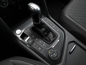 Внедорожник Volkswagen Tiguan 2017 года, 2400000 рублей, Волгоград