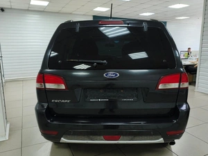 Внедорожник Ford Escape 2008 года, 930000 рублей, Ачинск