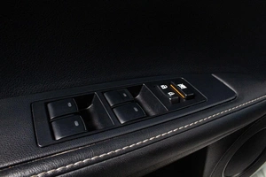 Седан Lexus ES 2013 года, 1749000 рублей, Сургут