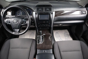Седан Toyota Camry 2017 года, 1919000 рублей, Оренбург