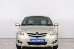 Седан Toyota Belta 2005 года, 549000 рублей, Красноярск