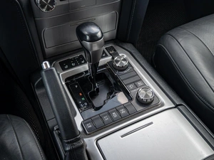 Внедорожник Toyota Land Cruiser 2018 года, 7999000 рублей, Краснодар