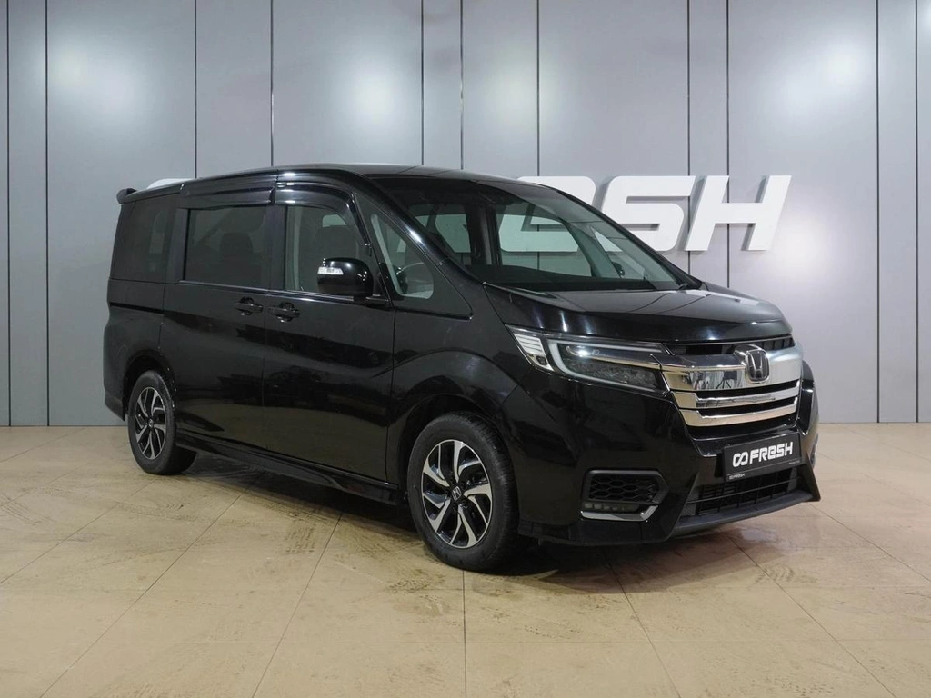 Минивэн Honda Stepwgn Spada 2019 года, 2799000 рублей, Воронеж