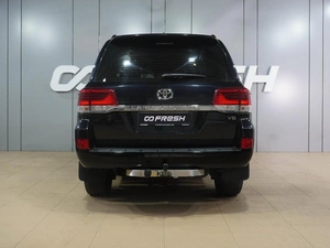 Внедорожник Toyota Land Cruiser 2019 года, 7899000 рублей, Воронеж