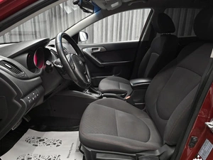 Седан Kia Cerato 2011 года, 739000 рублей, Красноярск