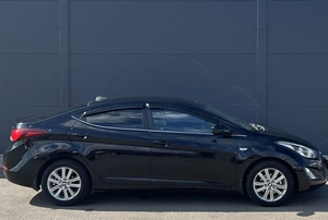 Седан Hyundai Elantra 2015 года, 1360000 рублей, Солонцы