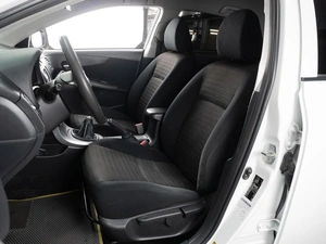 Седан Toyota Corolla 2011 года, 919000 рублей, Тюмень