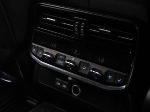 Внедорожник Toyota Land Cruiser 2023 года, 12279000 рублей, Тюмень