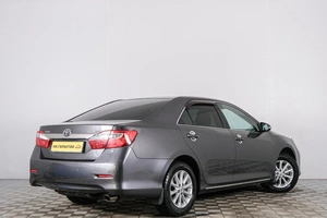 Седан Toyota Camry 2013 года, 1999000 рублей, Красноярск