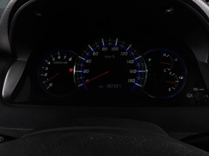 Минивэн Toyota Alphard 2005 года, 2015000 рублей, Красный Пахарь