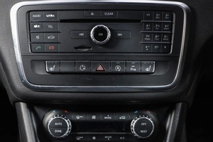 Седан Mercedes-benz CLA-класс 2015 года, 1479000 рублей, Новосибирск