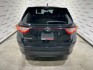 Внедорожник Toyota Harrier 2018 года, 2930000 рублей, Красноярск