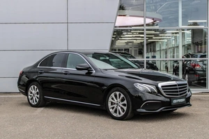 Седан Mercedes-benz E-класс 2018 года, 2890000 рублей, Ярославль