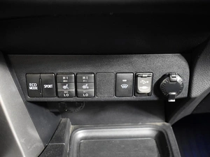 Внедорожник Toyota RAV4 2017 года, 2447200 рублей, Казань