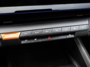 Лифтбек Changan UNI-V 2023 года, 2350000 рублей, Краснодар