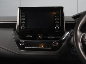 Универсал Toyota Corolla 2021 года, 2400000 рублей, Омск