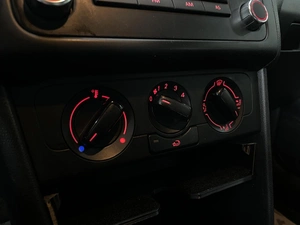 Седан Volkswagen Polo 2012 года, 617000 рублей, Солонцы