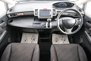 Минивэн Honda Freed 2014 года, 1089000 рублей, Красноярск