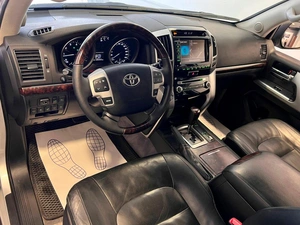 Внедорожник Toyota Land Cruiser 2012 года, 3899000 рублей, Красноярск