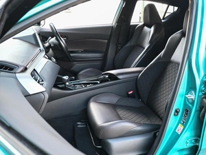 Внедорожник Toyota C-HR 2017 года, 2184000 рублей, Кирилловка