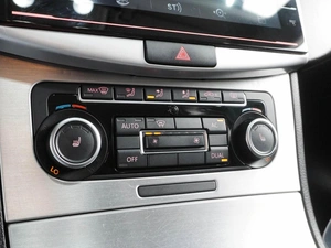 Седан Volkswagen Passat 2011 года, 1250000 рублей, Воронеж