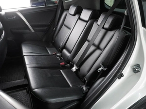 Внедорожник Toyota RAV4 2013 года, 1739000 рублей, Воронеж